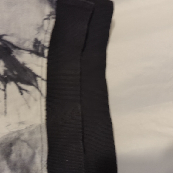 Pullover Sweater - Picture 6 of 8